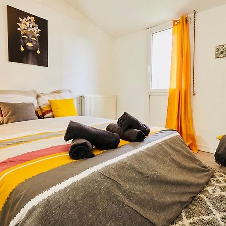 Mona Lisa : Superbe Loft Centre Ville - Parking Gratuit - Wifi Ultra Rapide-Appareil Massage-Netflix-Jeu Societe Troyes Exterior foto